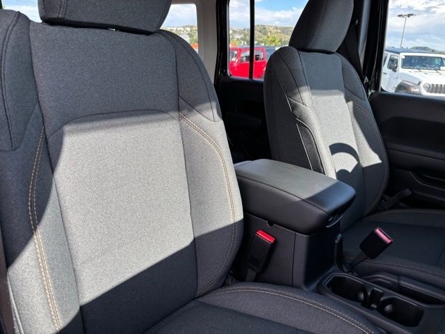 2025 Jeep Wrangler Sport photo 22