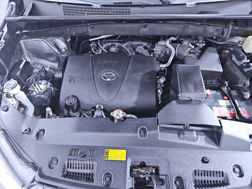 2018 Toyota Highlander Limited photo 13