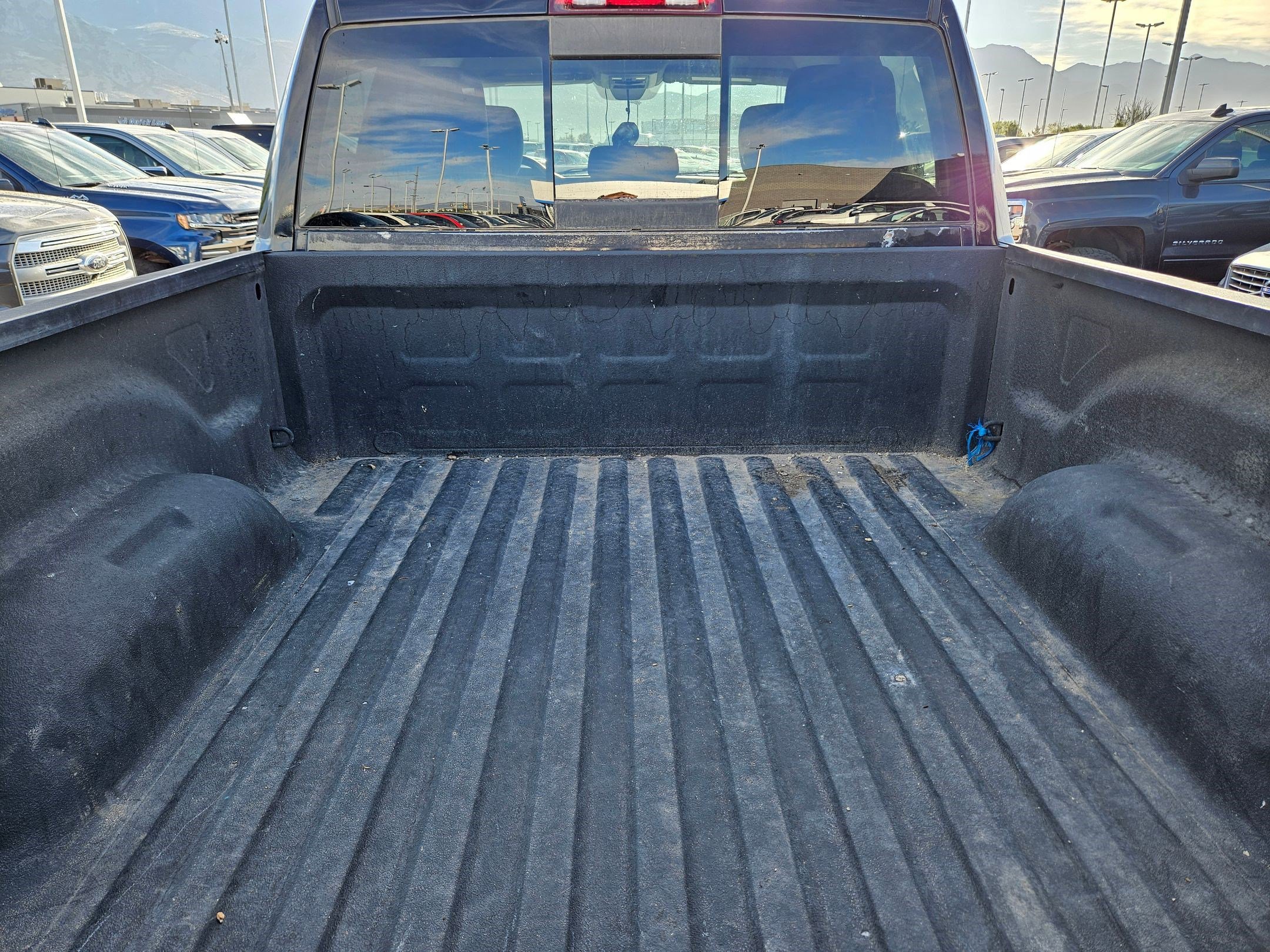 2013 Ram 1500 SLT photo 26