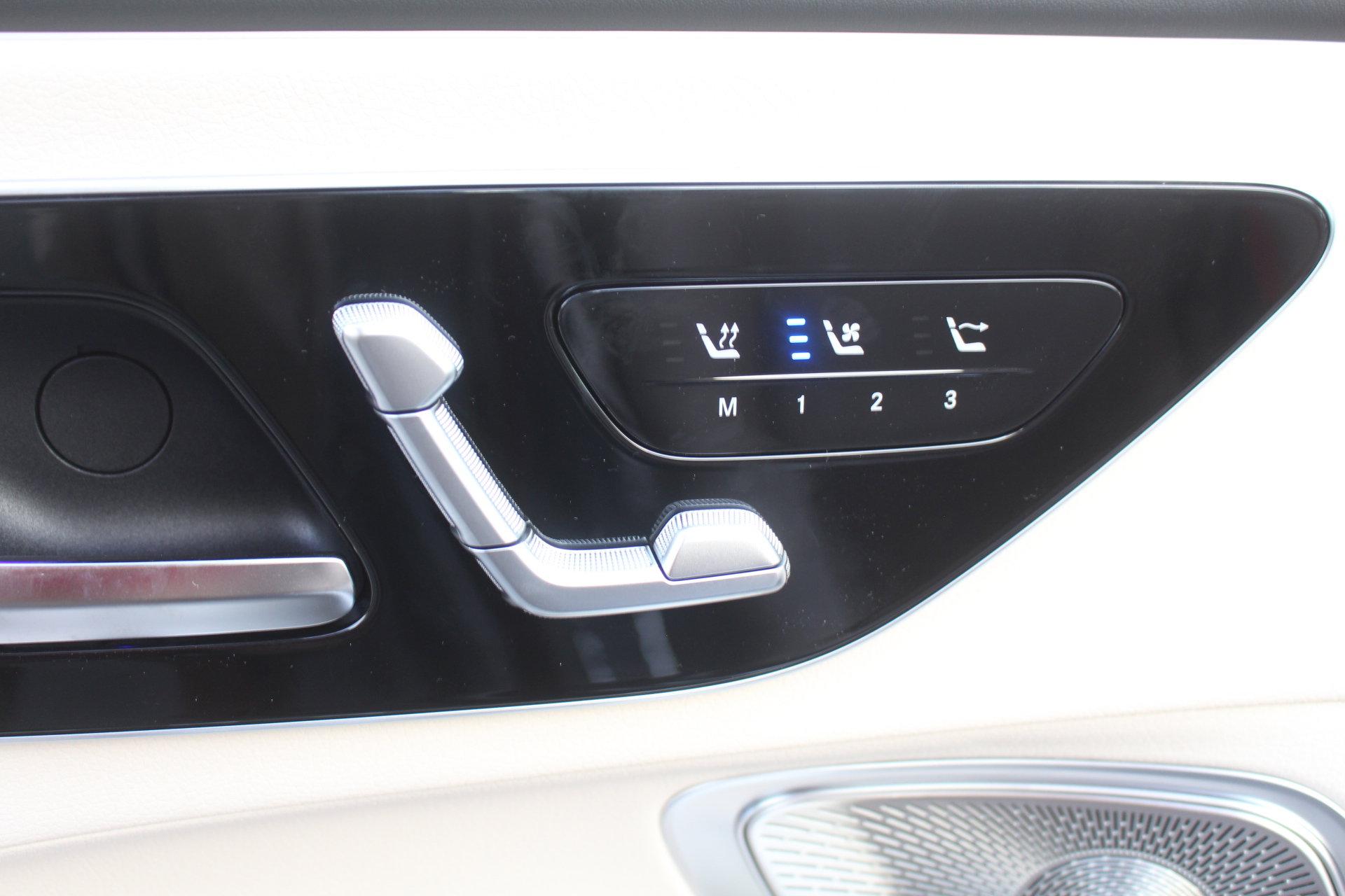 2026 Mercedes Benz CLE 300 4MATIC photo 8