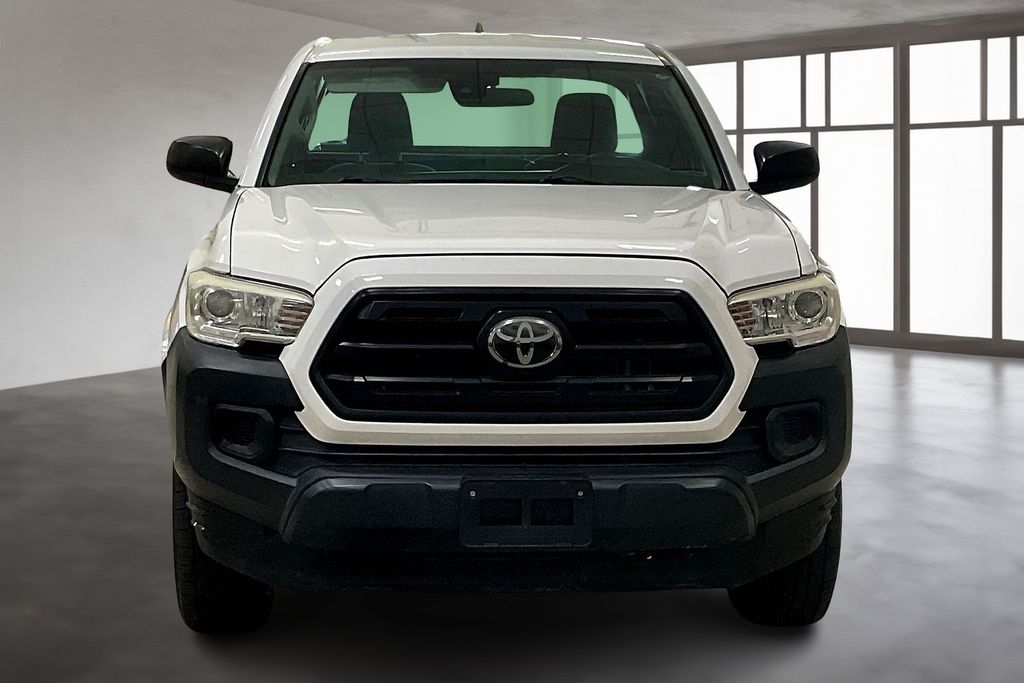 2018 Toyota Tacoma SR5 photo 3