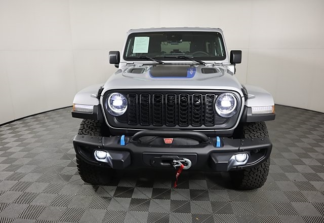 2024 Jeep Wrangler Rubicon 4xe photo 3