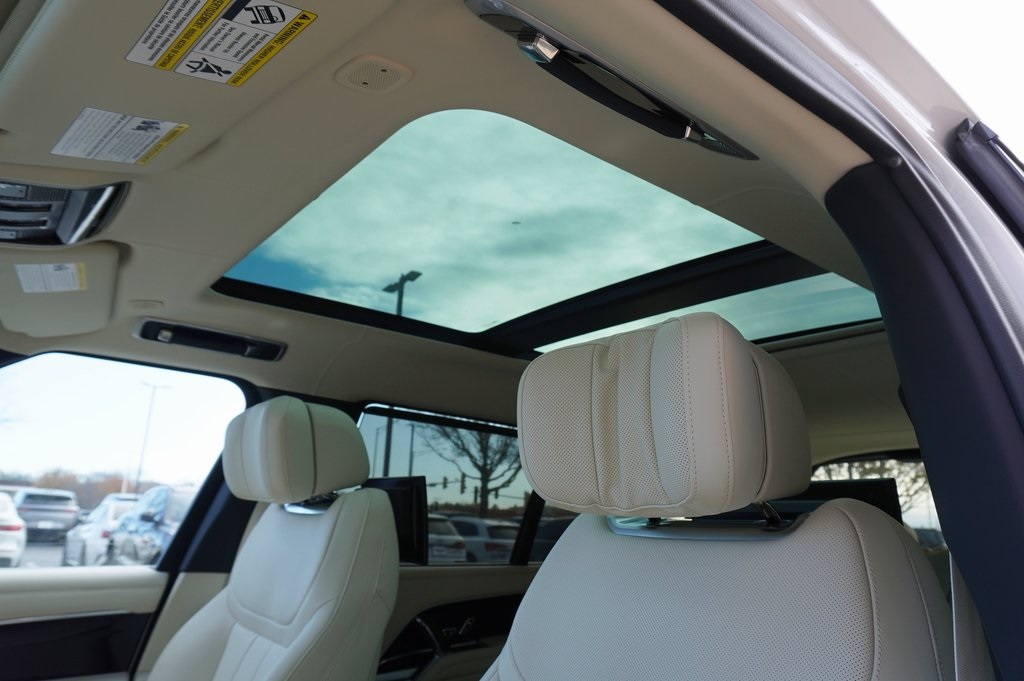 2025 LAND ROVER RANGE ROVER - Image 13