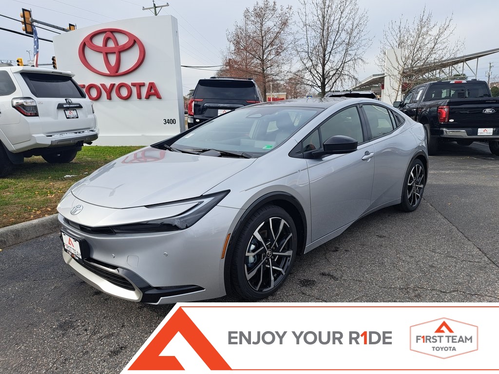 2026 Toyota Prius XSE's photo