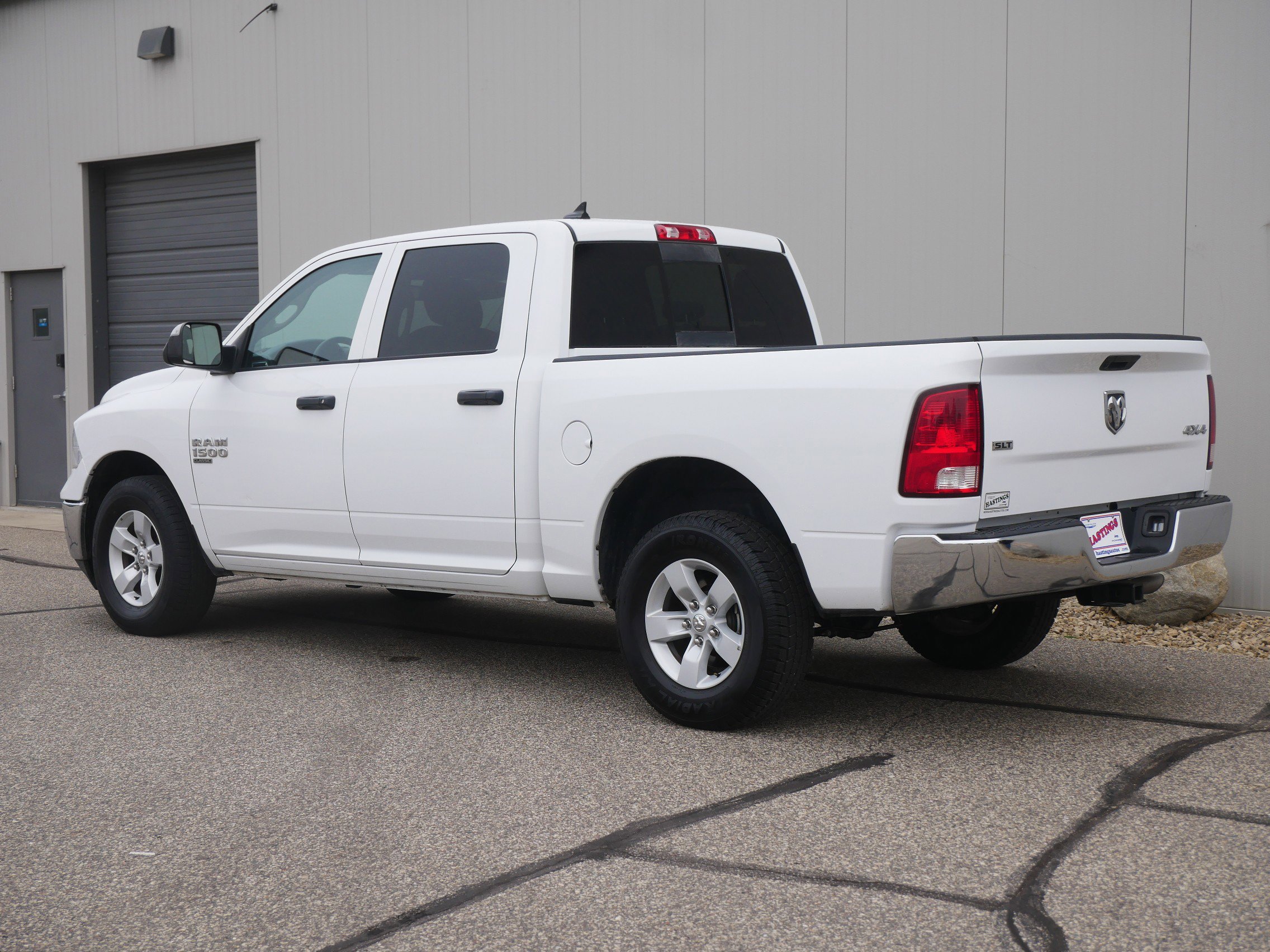 2023 Ram 1500 Classic SLT photo 3