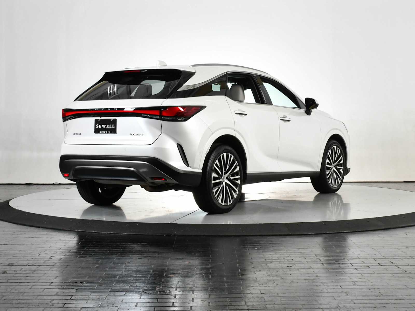 2024 Lexus RX Premium photo 4