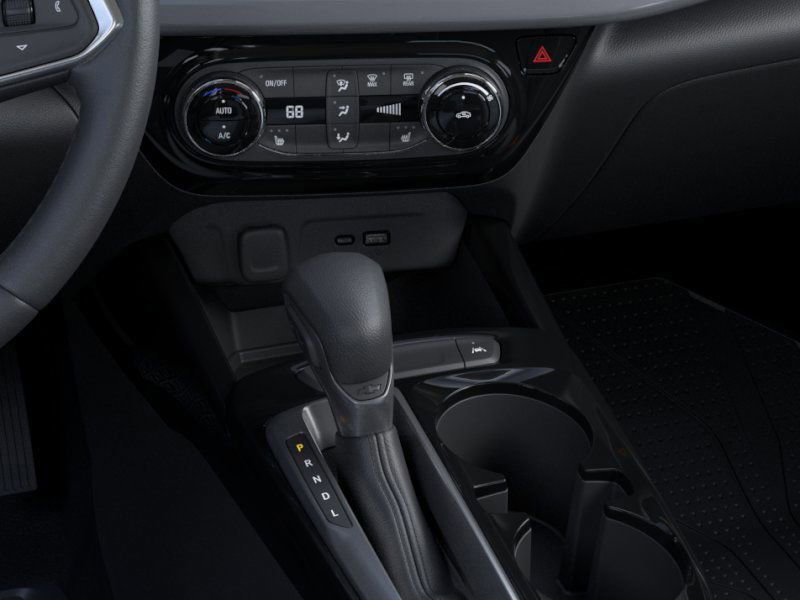 2025 Chevrolet Trax LT photo 23