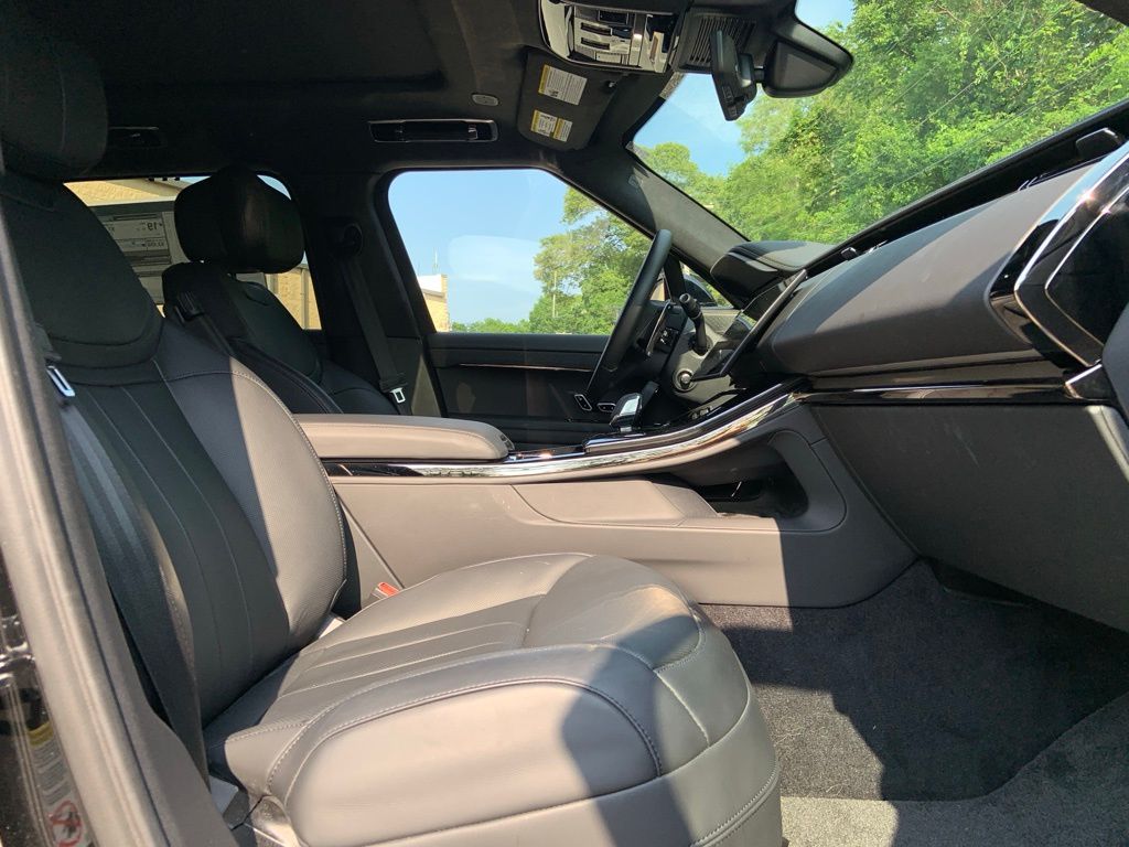 2025 Land Rover Range Rover Sport Autobiography photo 18