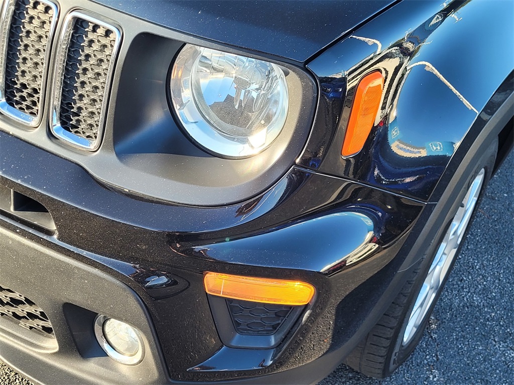 2019 Jeep Renegade Latitude North Edition photo 8