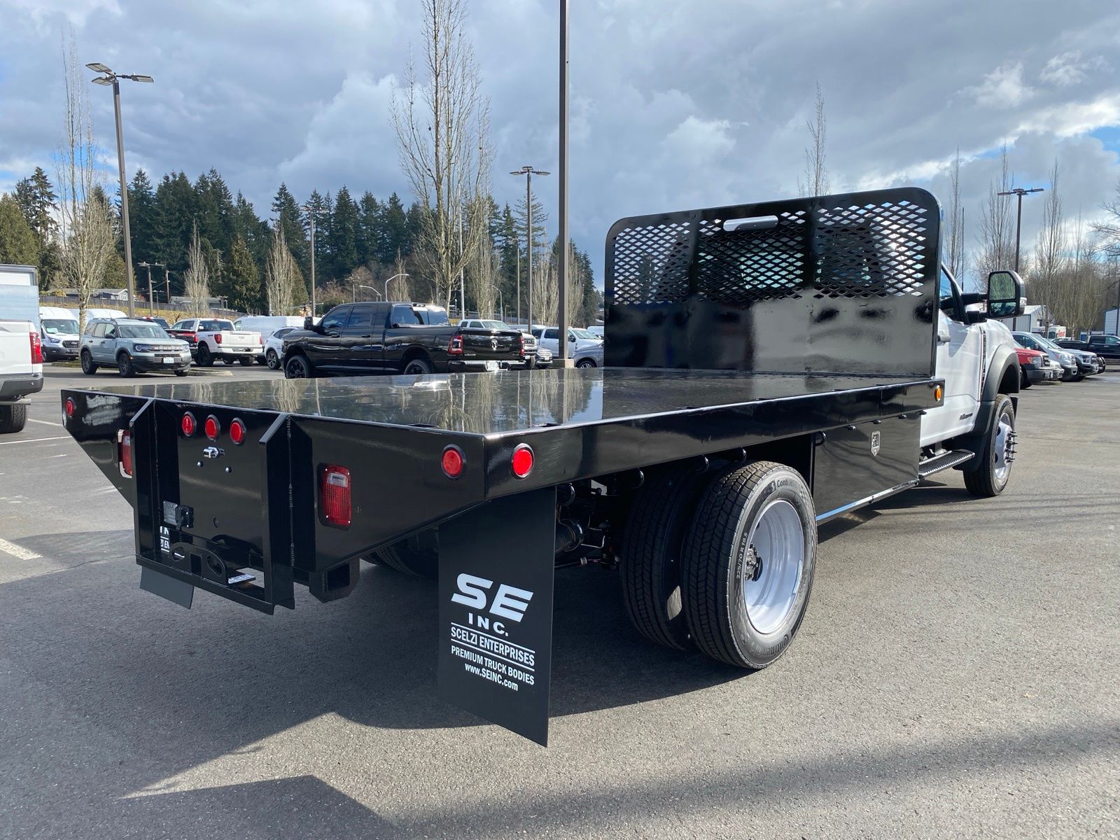 2024 Ford F-550 XL photo 5