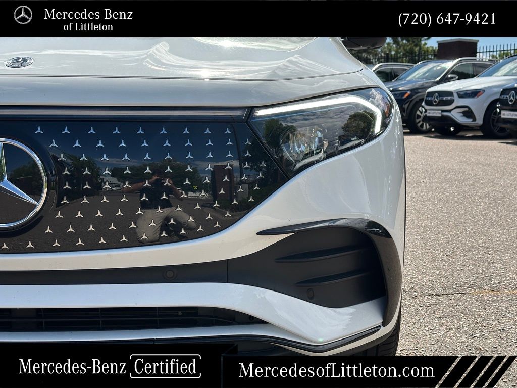 2025 Mercedes Benz EQB photo 6