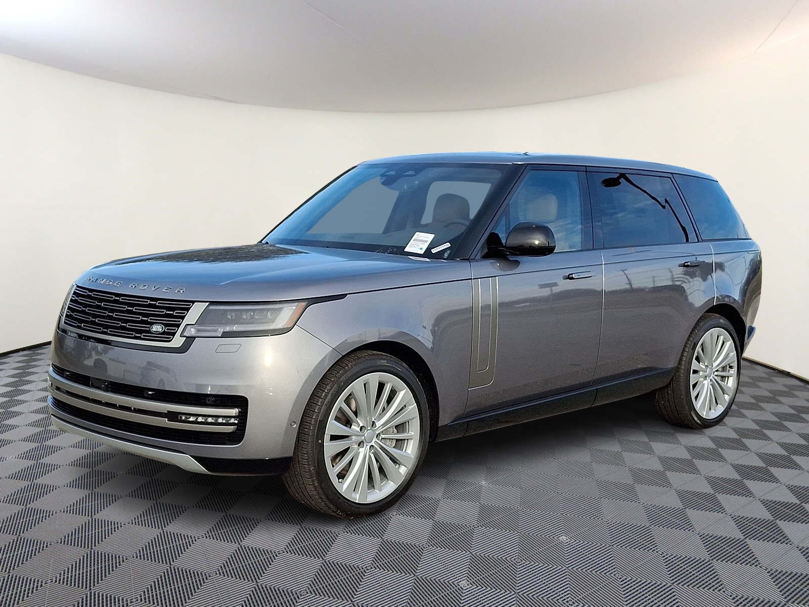 2025 Land Rover Range Rover SE's photo