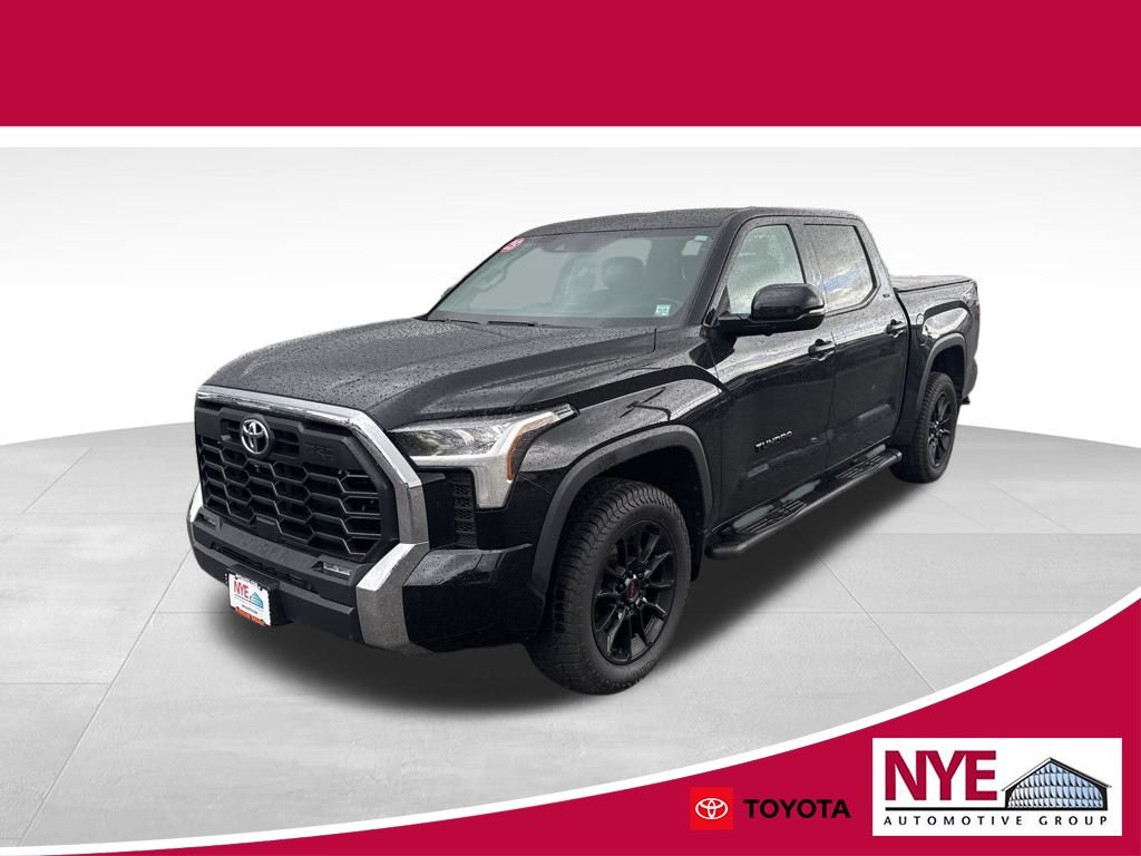 2023 Toyota Tundra SR5's photo
