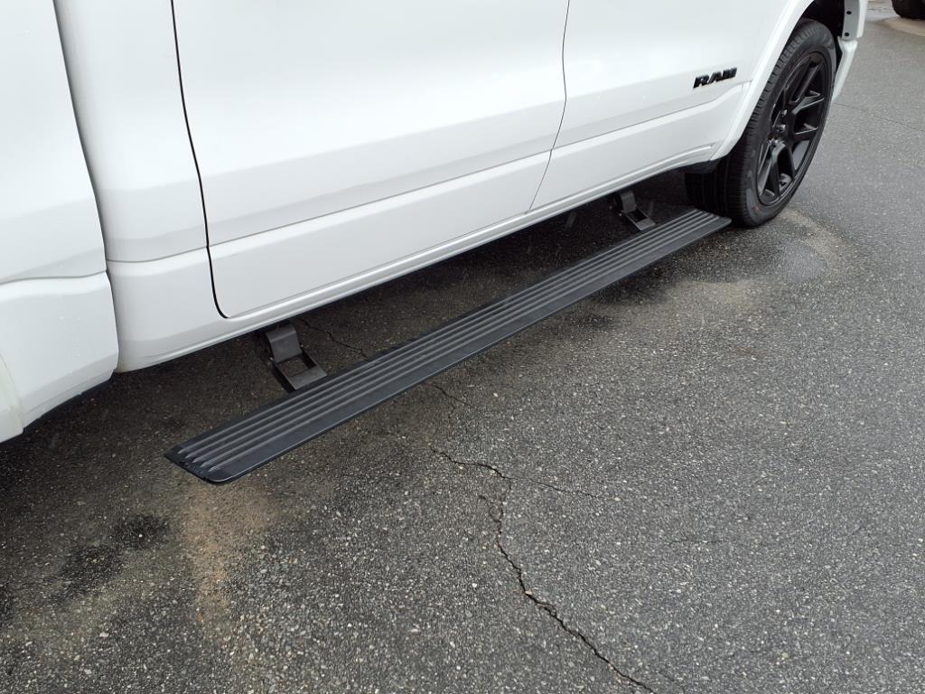 2022 Ram 1500 Laramie photo 22