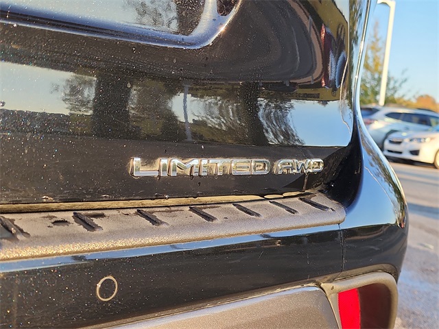 2022 Toyota Highlander Limited photo 3