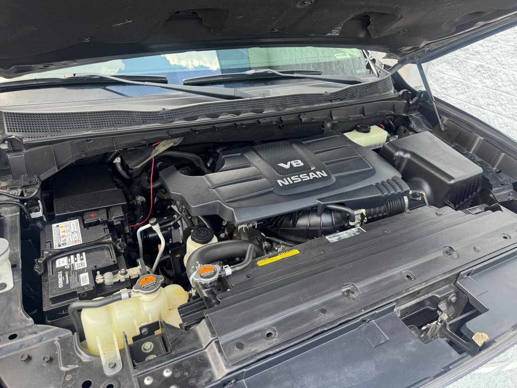 2017 Nissan Titan SL photo 23