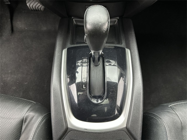 2014 Nissan Rogue SL photo 12