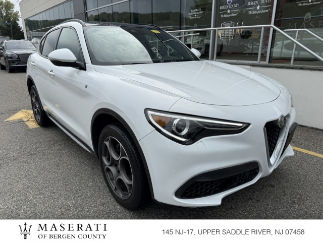 2022 Alfa Romeo Stelvio Ti's photo