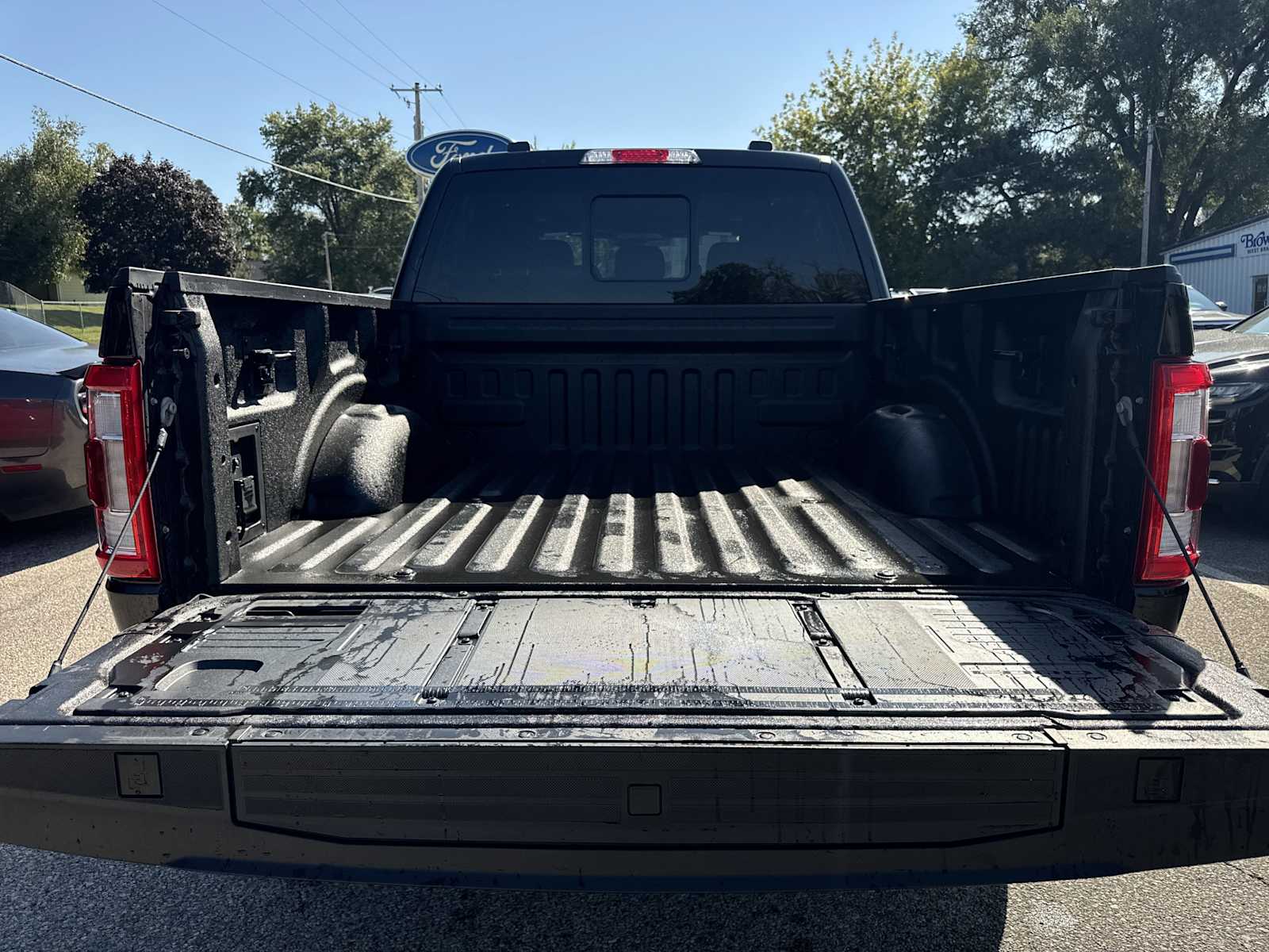 2023 Ford F-150 Platinum photo 11