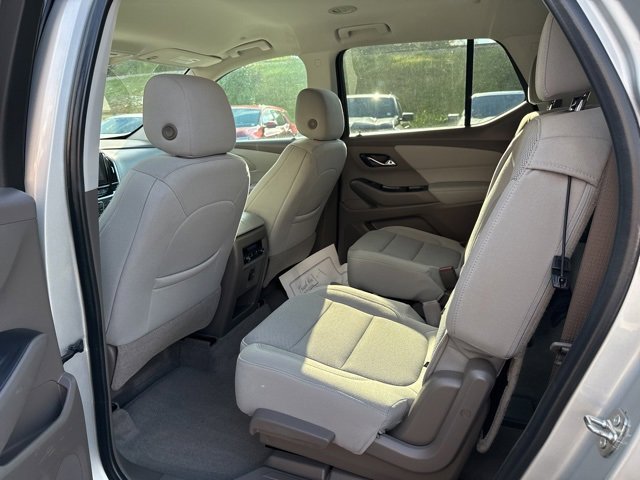 2021 Chevrolet Traverse Cloth photo 17
