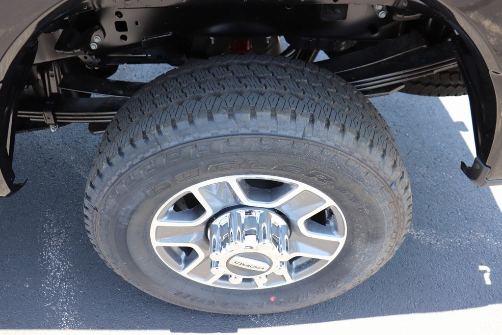 2025 Ford F-350 XLT photo 6