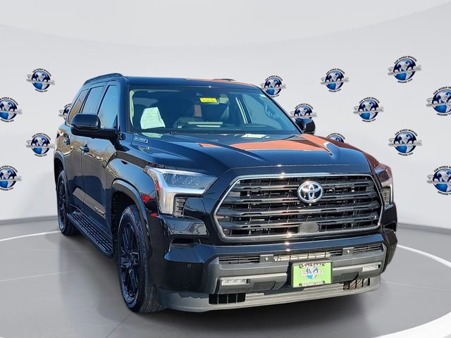 2024 Toyota Sequoia SR5's photo