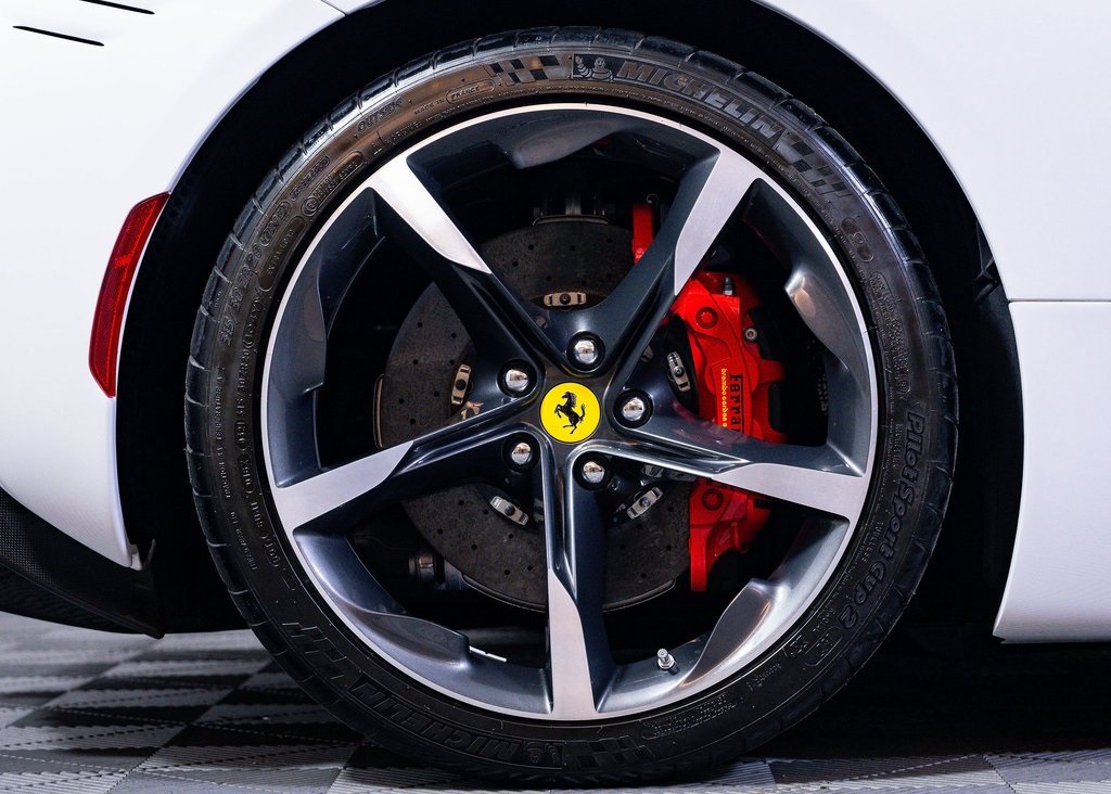 Certified Used 2021 Bianco Cervino Ferrari Base image 7