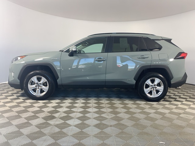 2021 Toyota RAV4 Hybrid XLE photo 4