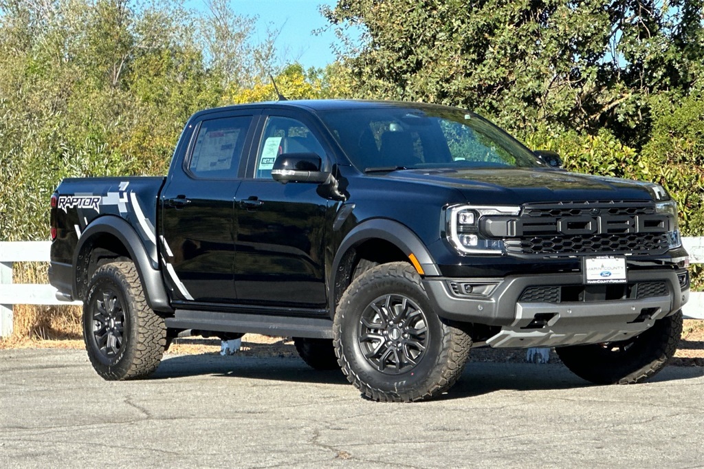 2025 Ford Ranger Raptor photo 2