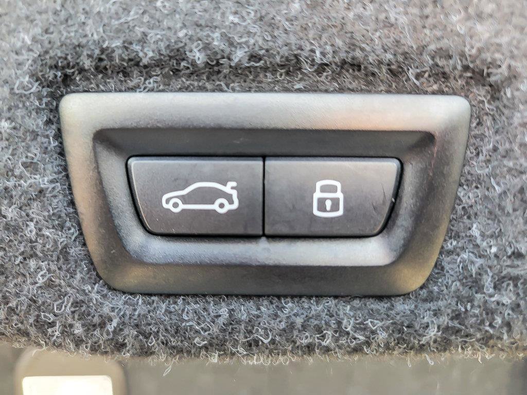 2025 BMW M5 - Image 24