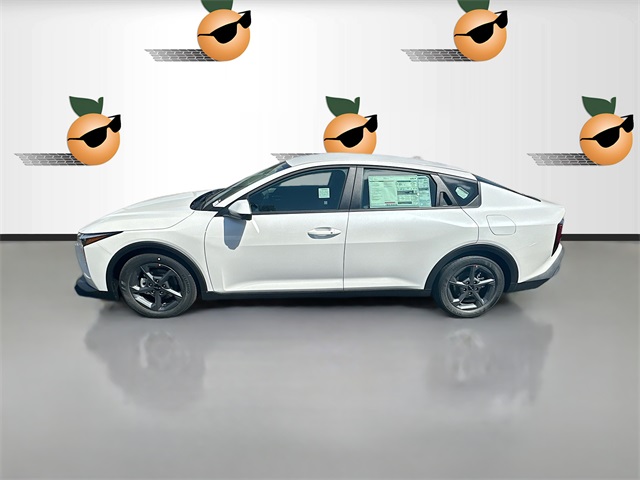 2025 Kia K4 LXS photo 4