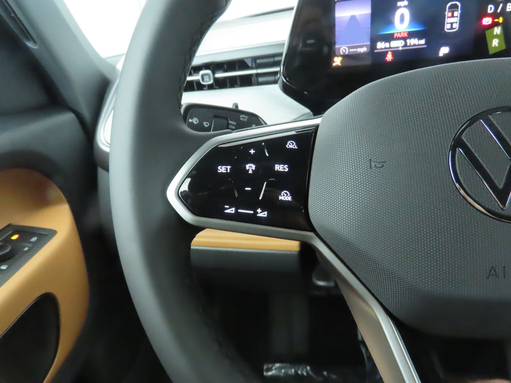 2025 Volkswagen ID. Buzz Pro S photo 11