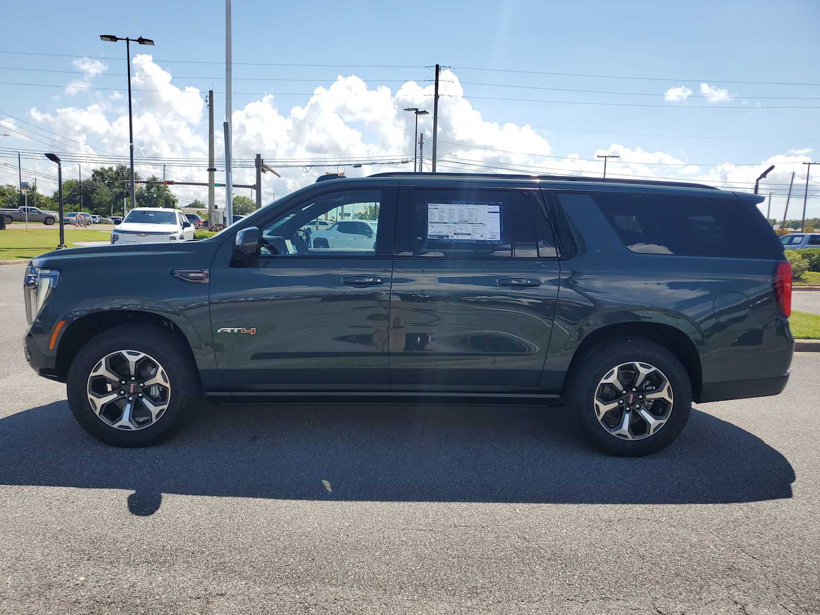 2025 Gmc Yukon XL AT4 Ultimate photo 2