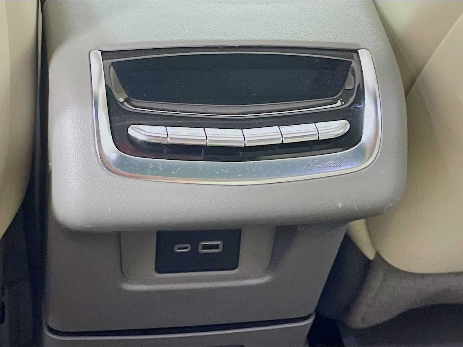 2022 Cadillac XT6 Premium Luxury photo 23