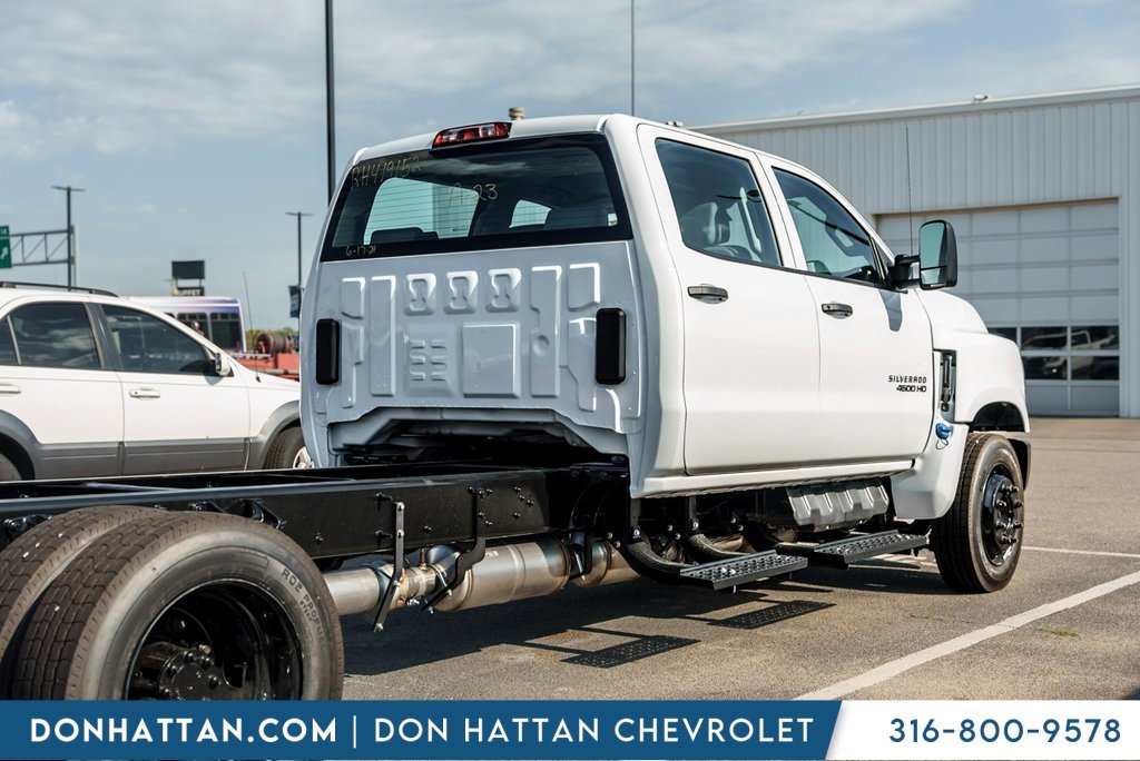 2024 Chevrolet Silverado 4500HD Work Truck photo 35