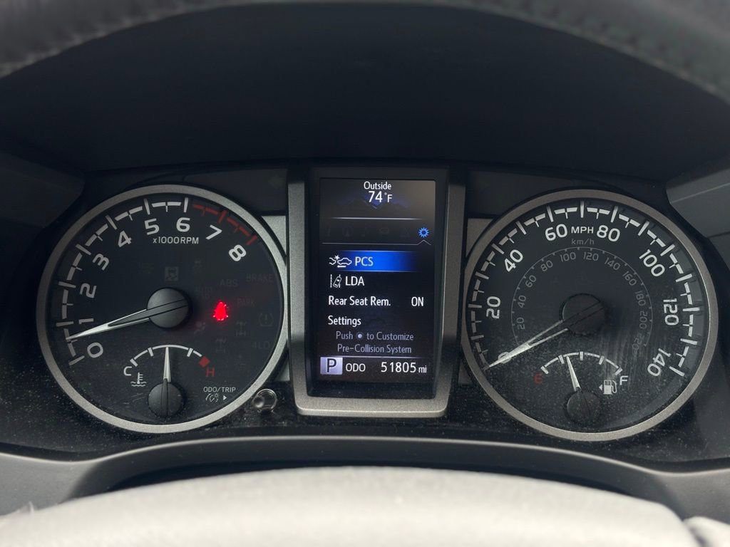 2023 Toyota Tacoma TRD Off-Road photo 22