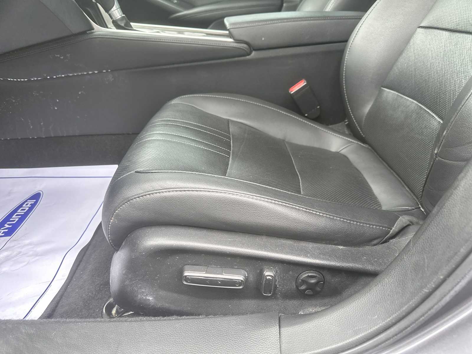 2021 Honda Accord EX-L photo 23