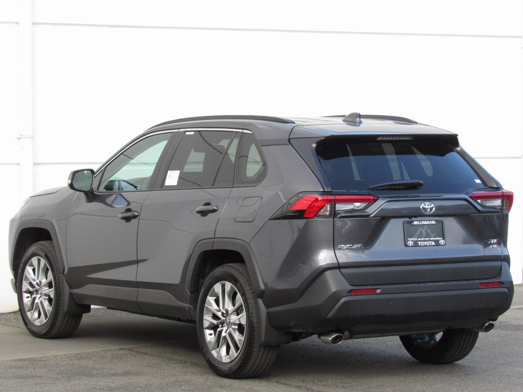 2025 Toyota RAV4 XLE Premium photo 4