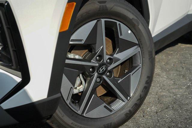 2025 Hyundai Tucson SEL photo 2