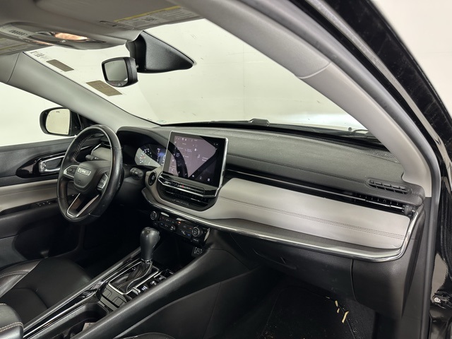 2022 Jeep Compass Limited photo 13