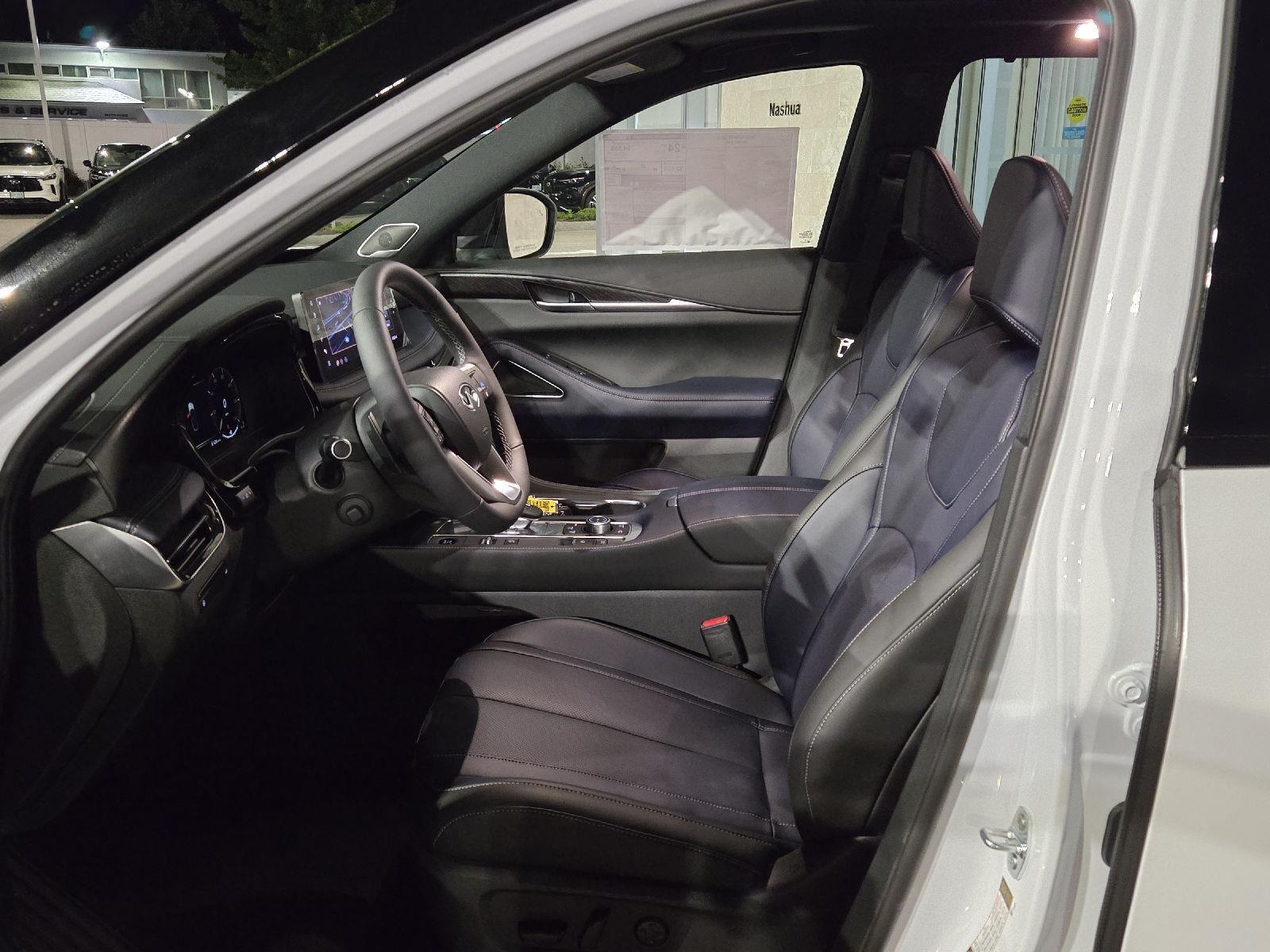 2026 Infiniti QX60 AWD photo 2