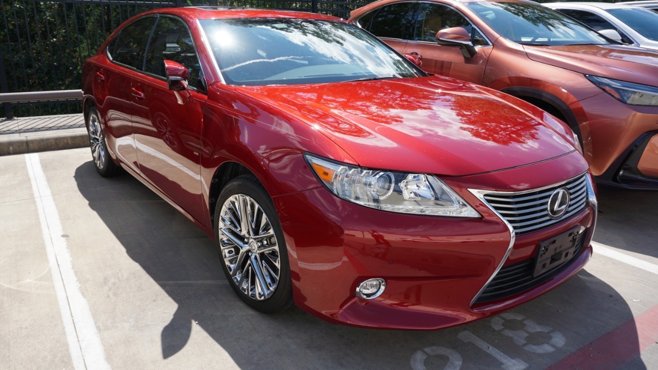 2014 Lexus ES 350 photo 2