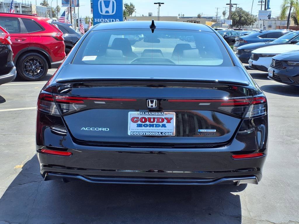 2025 Honda Accord Hybrid Sport-L photo 6