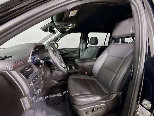 2023 Chevrolet Suburban LT photo 10