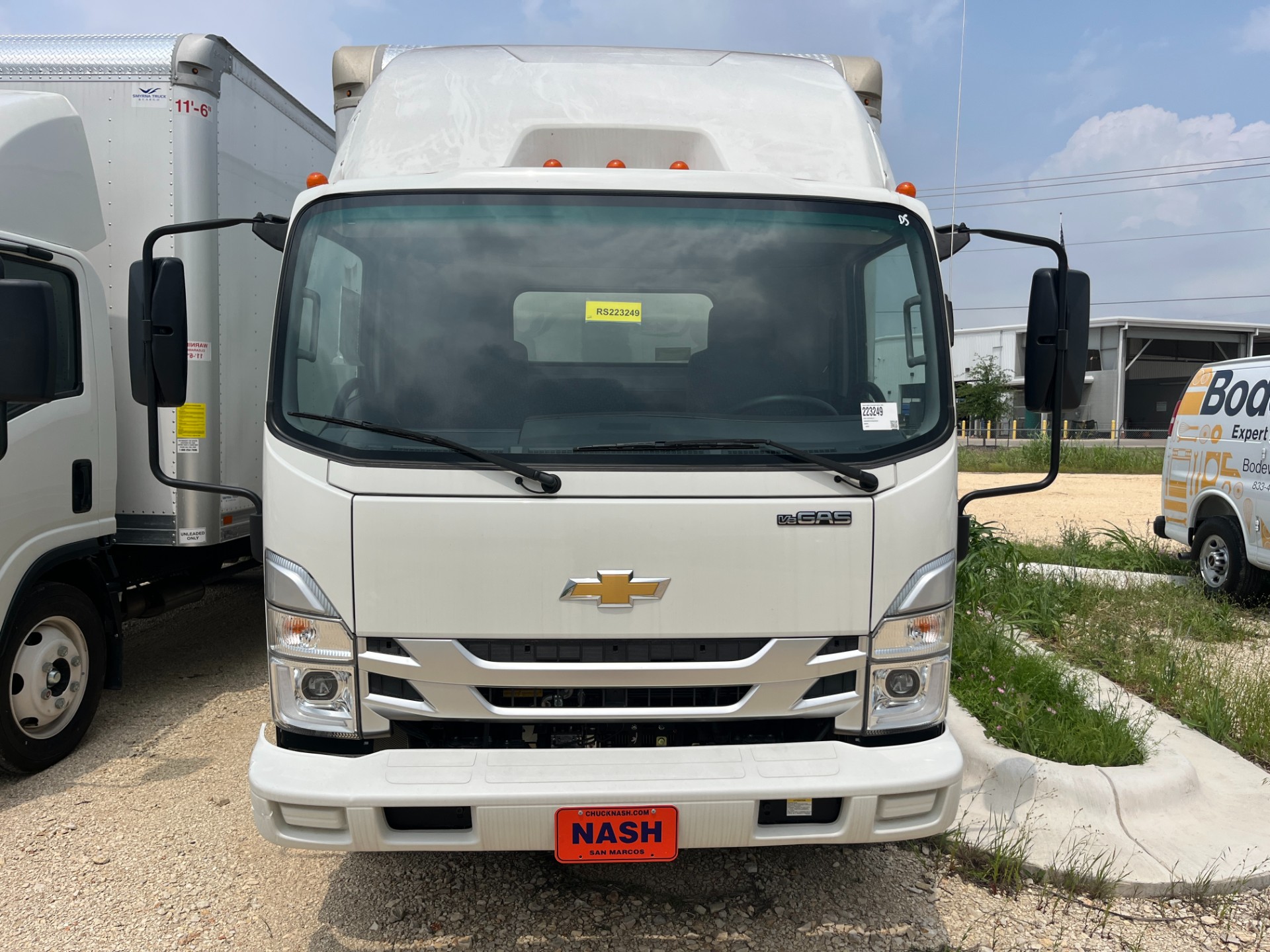 2024 Chevrolet Silverado 4500HD photo 2