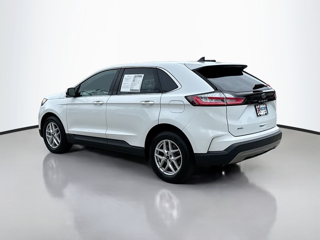 2023 Ford Edge SEL photo 5