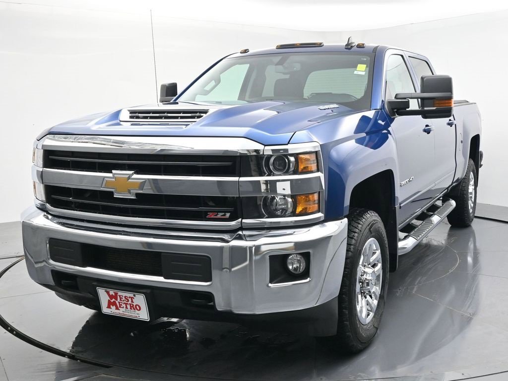 Used 2018 Chevrolet Silverado 2500HD LT with VIN 1GC1KVEY7JF152348 for sale in Monticello, Minnesota