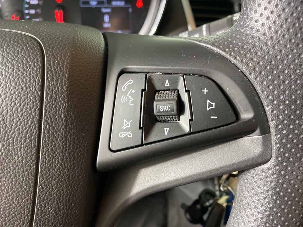 2022 Chevrolet Trax LS photo 14