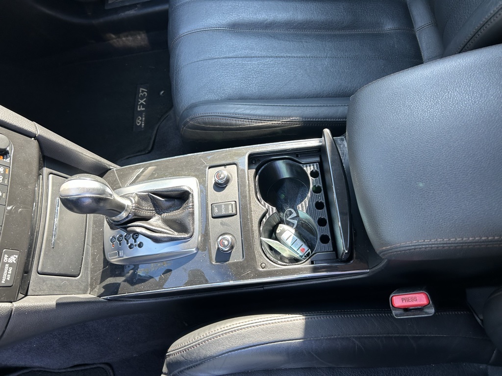 2013 Infiniti FX37 Base photo 18