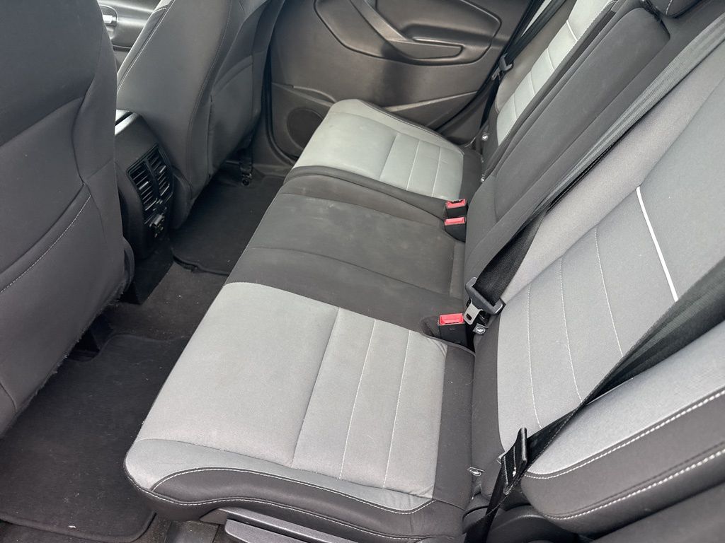 2013 Ford C-Max Hybrid SE photo 14